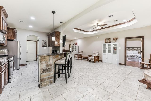 1856 Rollingwood Drive, Huntsville, TX 77340