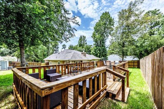 1856 Rollingwood Drive, Huntsville, TX 77340