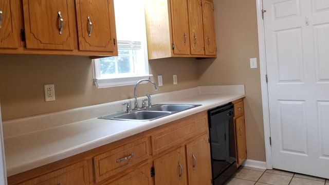 170 Monarch Ln, Clarksville, TN 37042