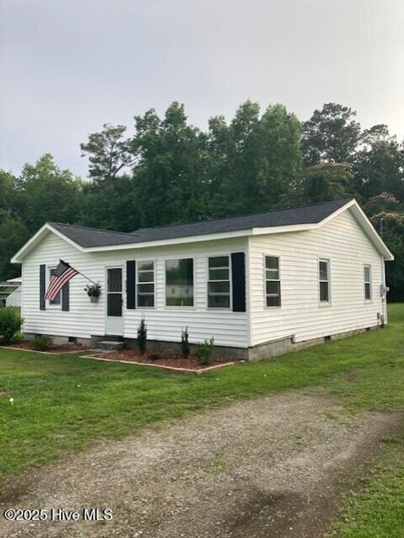 604 Laroque Avenue, Maysville, NC 28555