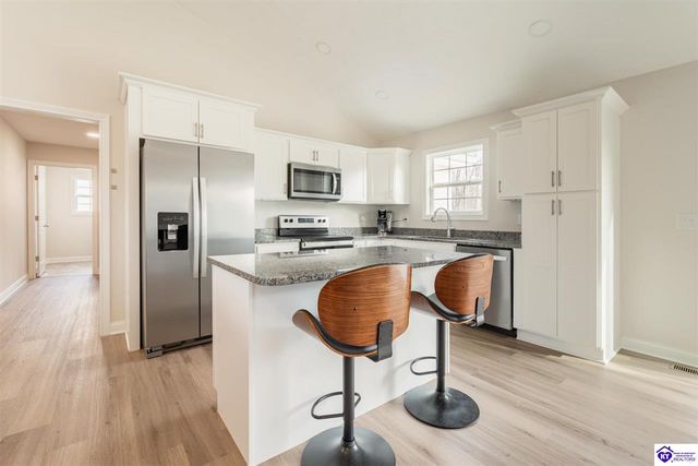 138 Sawgrass Avenue, Vine Grove, KY 40175