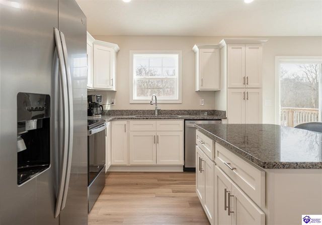 138 Sawgrass Avenue, Vine Grove, KY 40175