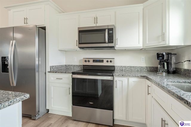 138 Sawgrass Avenue, Vine Grove, KY 40175