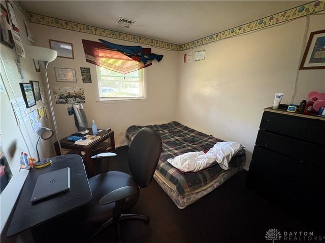 2 Greacian Avenue, Dayton, OH 45426