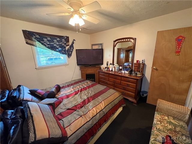 2 Greacian Avenue, Dayton, OH 45426