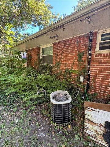 2 Greacian Avenue, Dayton, OH 45426