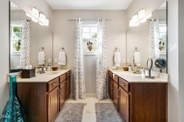 1378 Great Ridge Parkway, Chapel Hill, NC 27516