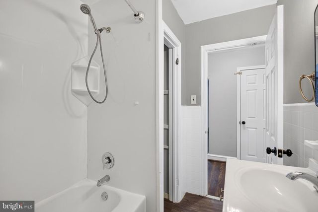 919 HARTEL AVE, Philadelphia, PA 19111
