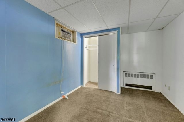 297 Pines Lake Dr E, Wayne Twp., NJ 07470