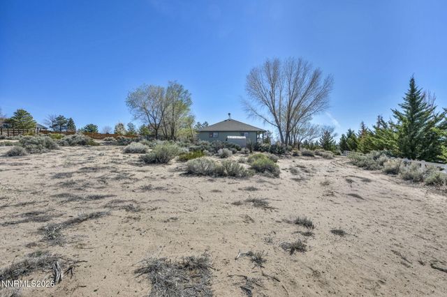 1374 Porter Drive, Minden, NV 89423