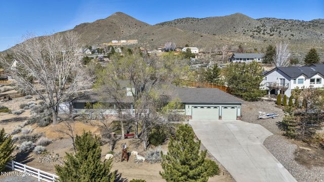 1374 Porter Drive, Minden, NV 89423