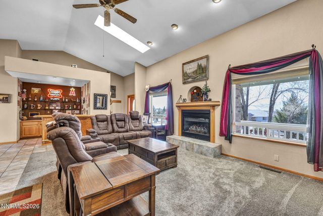 1374 Porter Drive, Minden, NV 89423