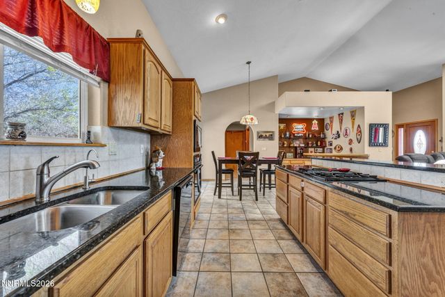 1374 Porter Drive, Minden, NV 89423