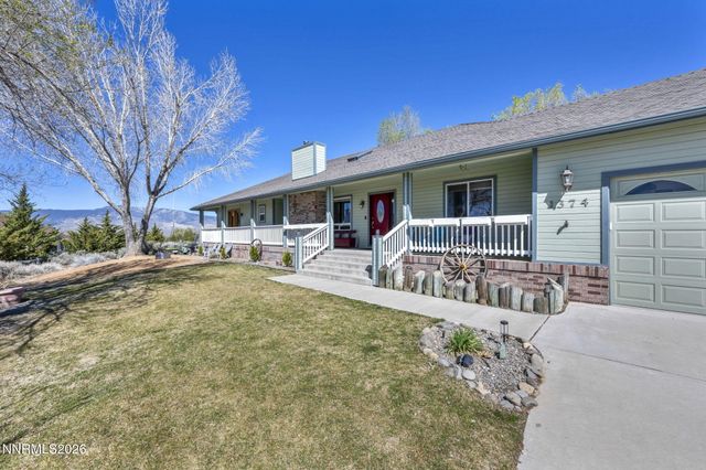 1374 Porter Drive, Minden, NV 89423