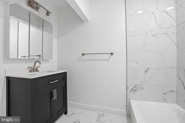 73 NEW JERSEY AVE, Pennsville, NJ 08070