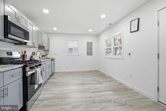 73 NEW JERSEY AVE, Pennsville, NJ 08070