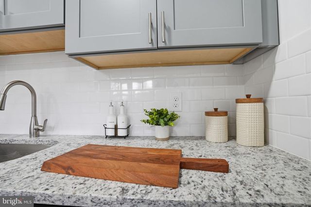 73 NEW JERSEY AVE, Pennsville, NJ 08070