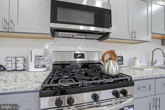 73 NEW JERSEY AVE, Pennsville, NJ 08070