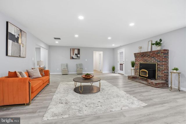 73 NEW JERSEY AVE, Pennsville, NJ 08070