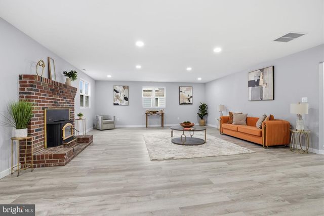 73 NEW JERSEY AVE, Pennsville, NJ 08070