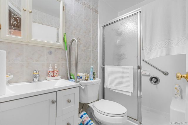 230 Kearney Avenue, Bronx, NY 10465