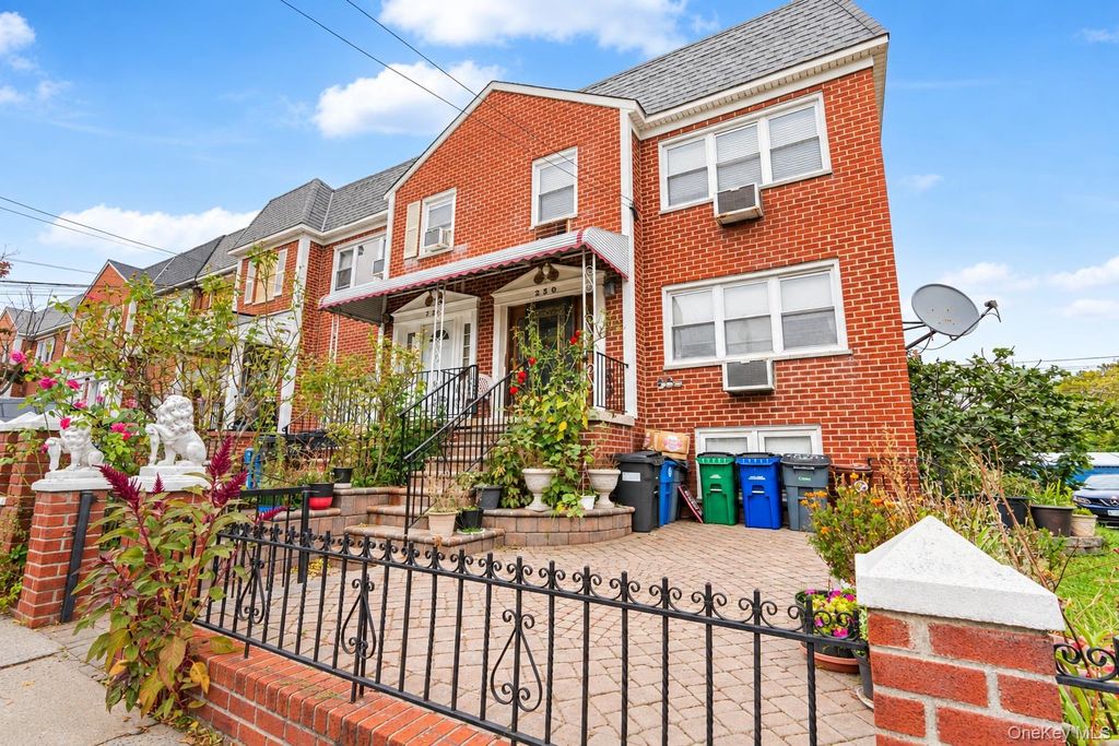 230 Kearney Avenue, Bronx, NY 10465 — photo 2
