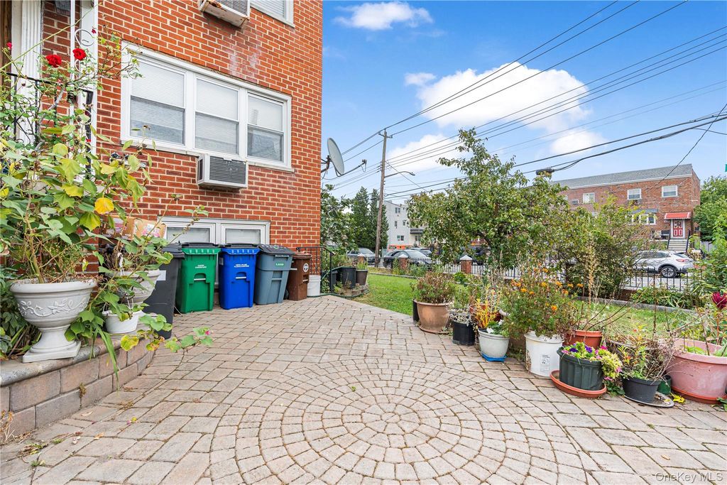 230 Kearney Avenue, Bronx, NY 10465 — photo 4
