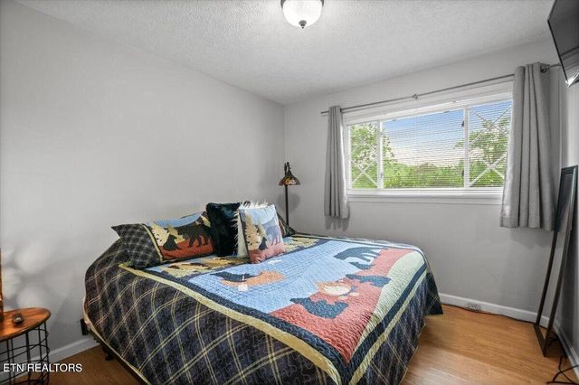 446 Oak Run Rd, Lafollette, TN 37766