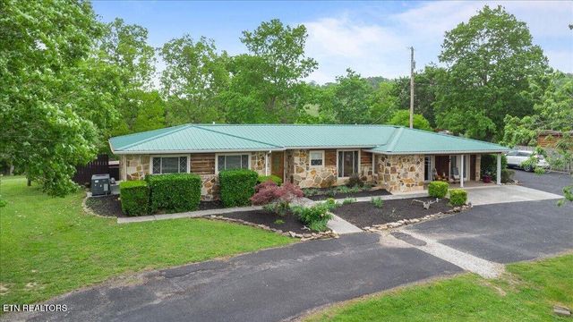 446 Oak Run Rd, Lafollette, TN 37766