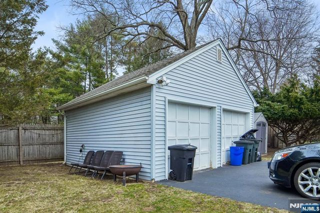 28 E Liberty Avenue, Hillsdale, NJ 07642