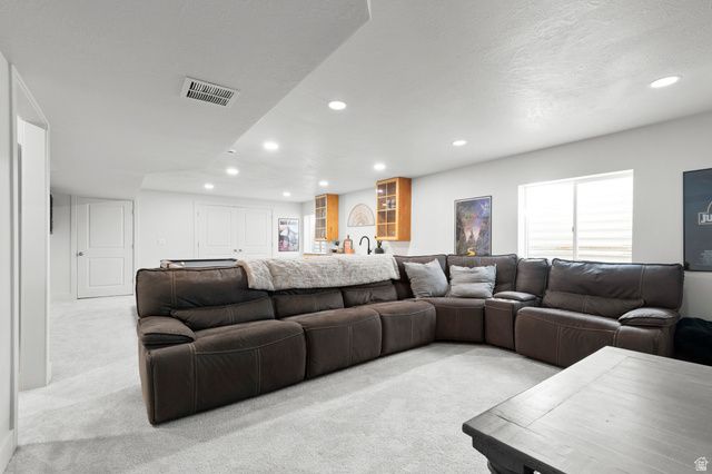 1048 N KENSINGTON HTS, Kaysville, UT 84037