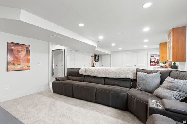 1048 N KENSINGTON HTS, Kaysville, UT 84037