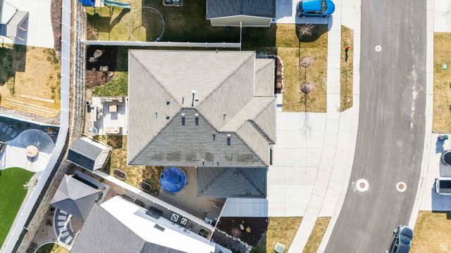 1048 N KENSINGTON HTS, Kaysville, UT 84037