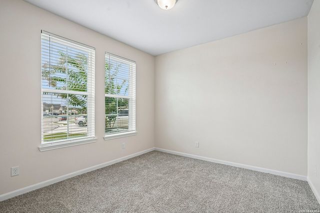 5126 Garden, Marion, TX 78124