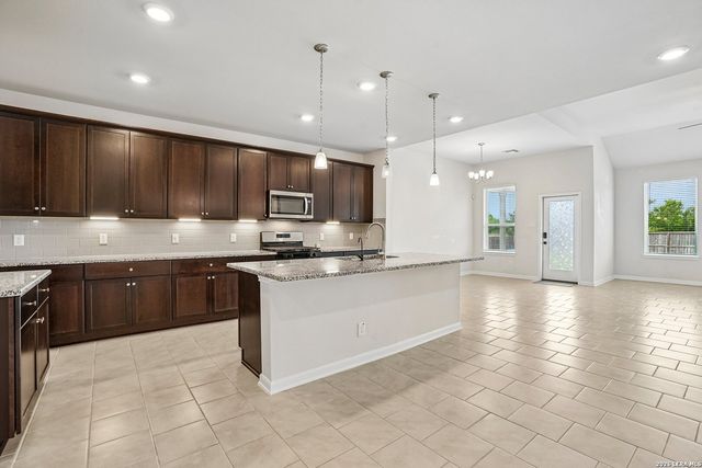 5126 Garden, Marion, TX 78124
