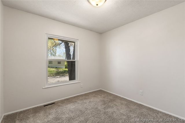 936 Pennsylvania Avenue, Jeffersonville, IN 47130