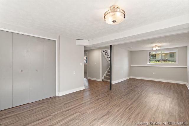 936 Pennsylvania Avenue, Jeffersonville, IN 47130