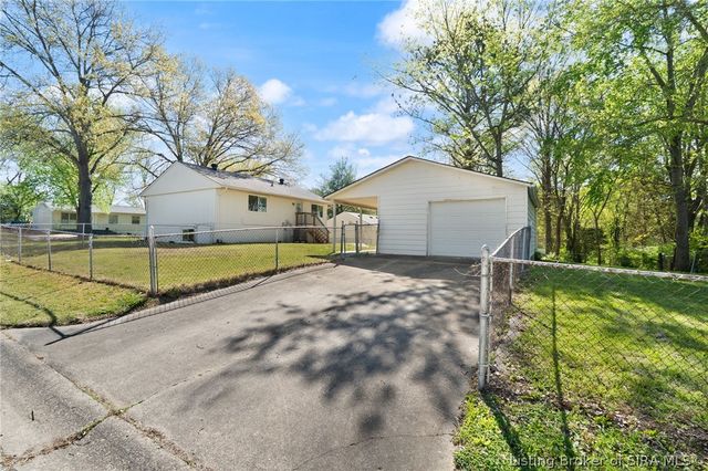 936 Pennsylvania Avenue, Jeffersonville, IN 47130