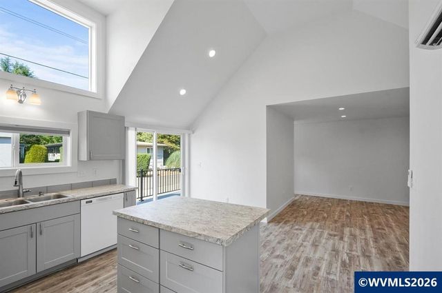 1117-1119 6th St NW St, Salem, OR 97304