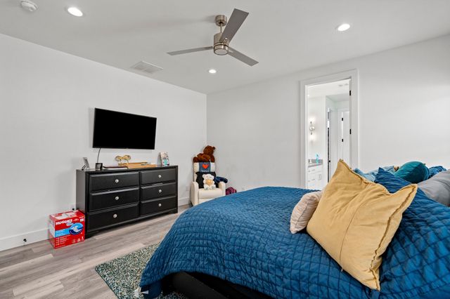 7722 Oak Garden Trail, Dallas, TX 75232