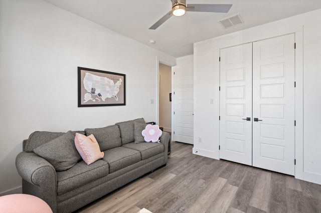 7722 Oak Garden Trail, Dallas, TX 75232