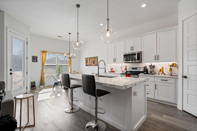 7722 Oak Garden Trail, Dallas, TX 75232