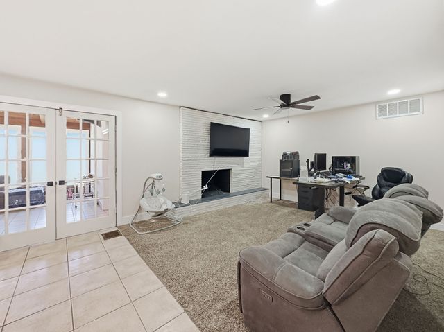 7515 Evelyn Drive, Richland Hills, TX 76118