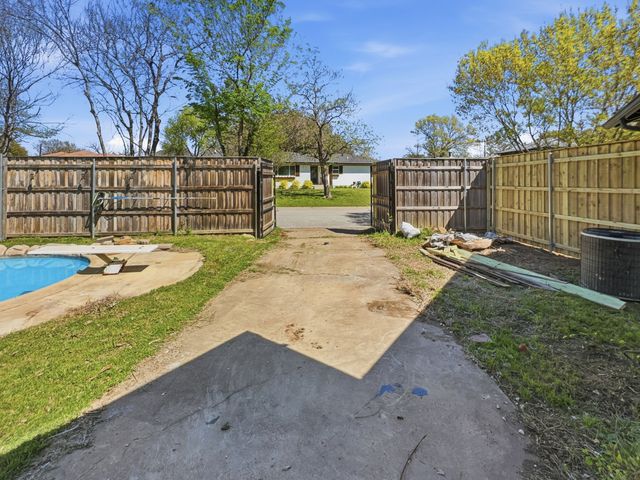 7515 Evelyn Drive, Richland Hills, TX 76118