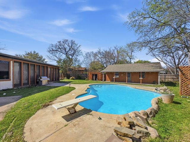 7515 Evelyn Drive, Richland Hills, TX 76118