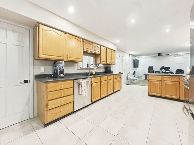 7515 Evelyn Drive, Richland Hills, TX 76118