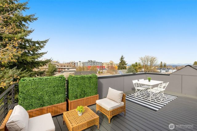 1627 B 21st Avenue, Seattle, WA 98122