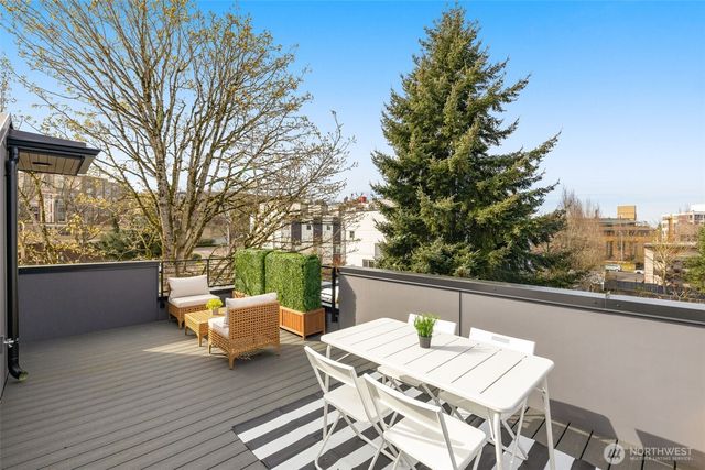 1627 B 21st Avenue, Seattle, WA 98122