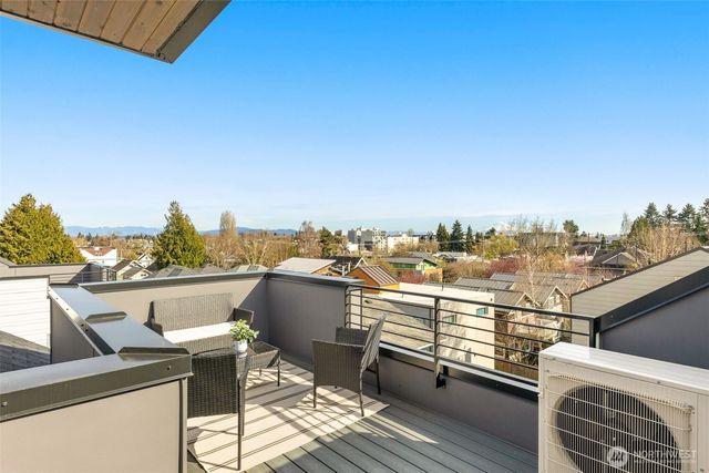 1627 B 21st Avenue, Seattle, WA 98122