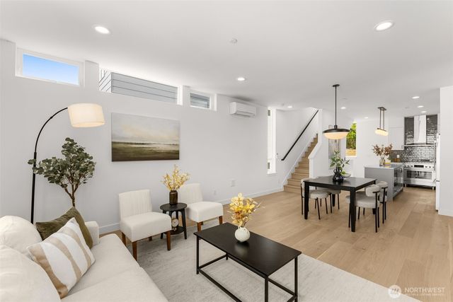 1627 B 21st Avenue, Seattle, WA 98122